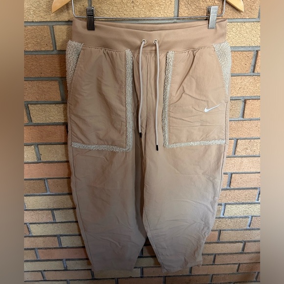 Nike Essential Loose Fit High Rise Hemp Fleece Jogger Pant Women Size Medium - Picture 2 of 6